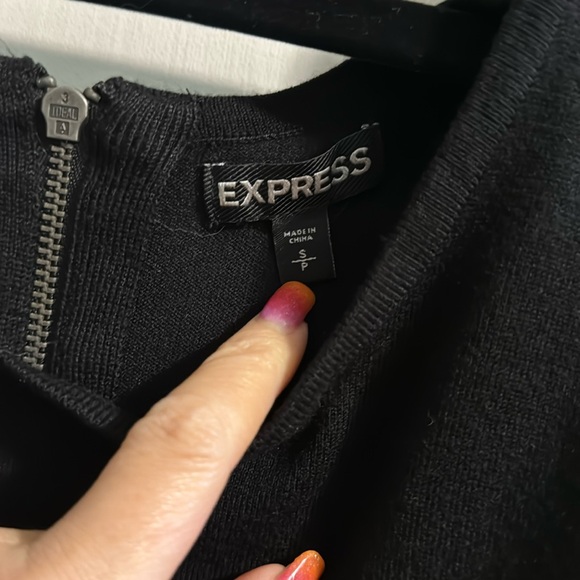 Express sweaterdress small with netting like sleeves and touched sides - Picture 3 of 6